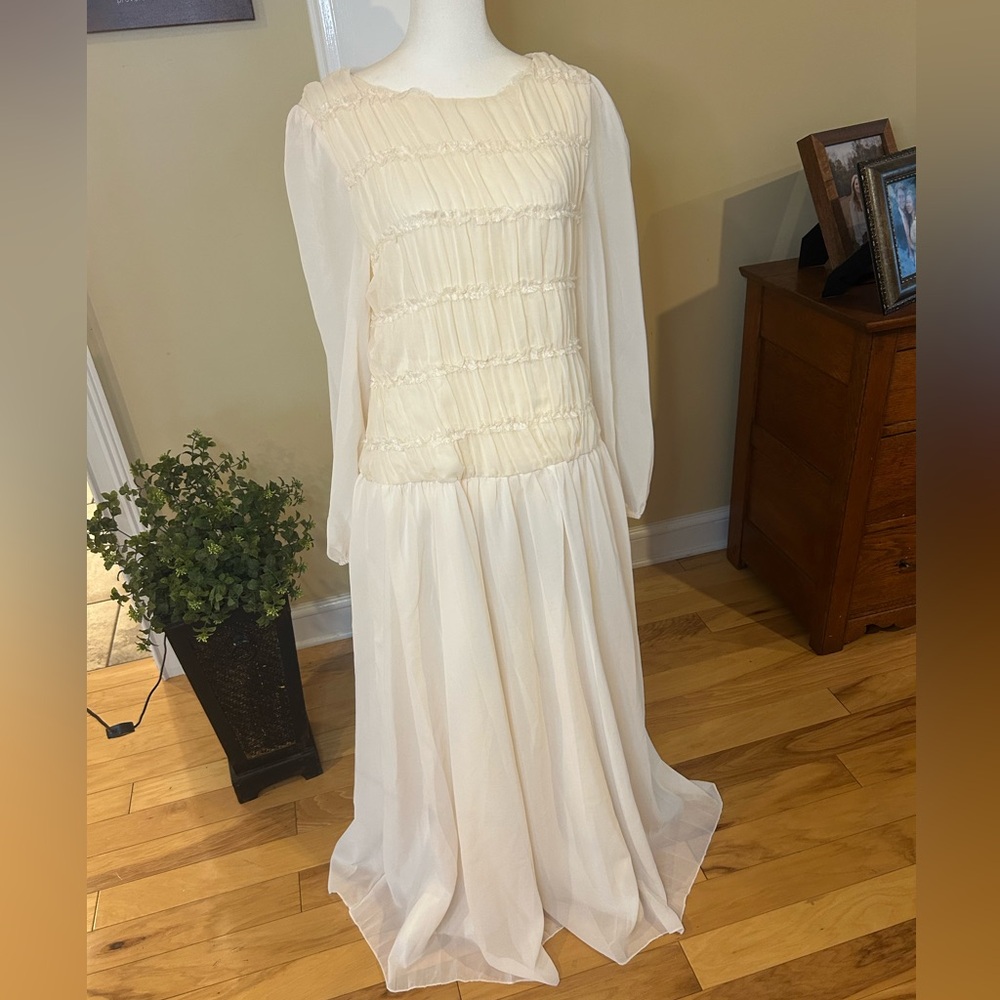 NEW SHEIN Elegant Cream Long Sleeve Dress